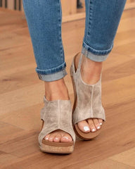 Women's Wedge Sandals with Arch Support and Toe Separator Design